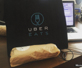 UberEATS : un clic, un repas livré !